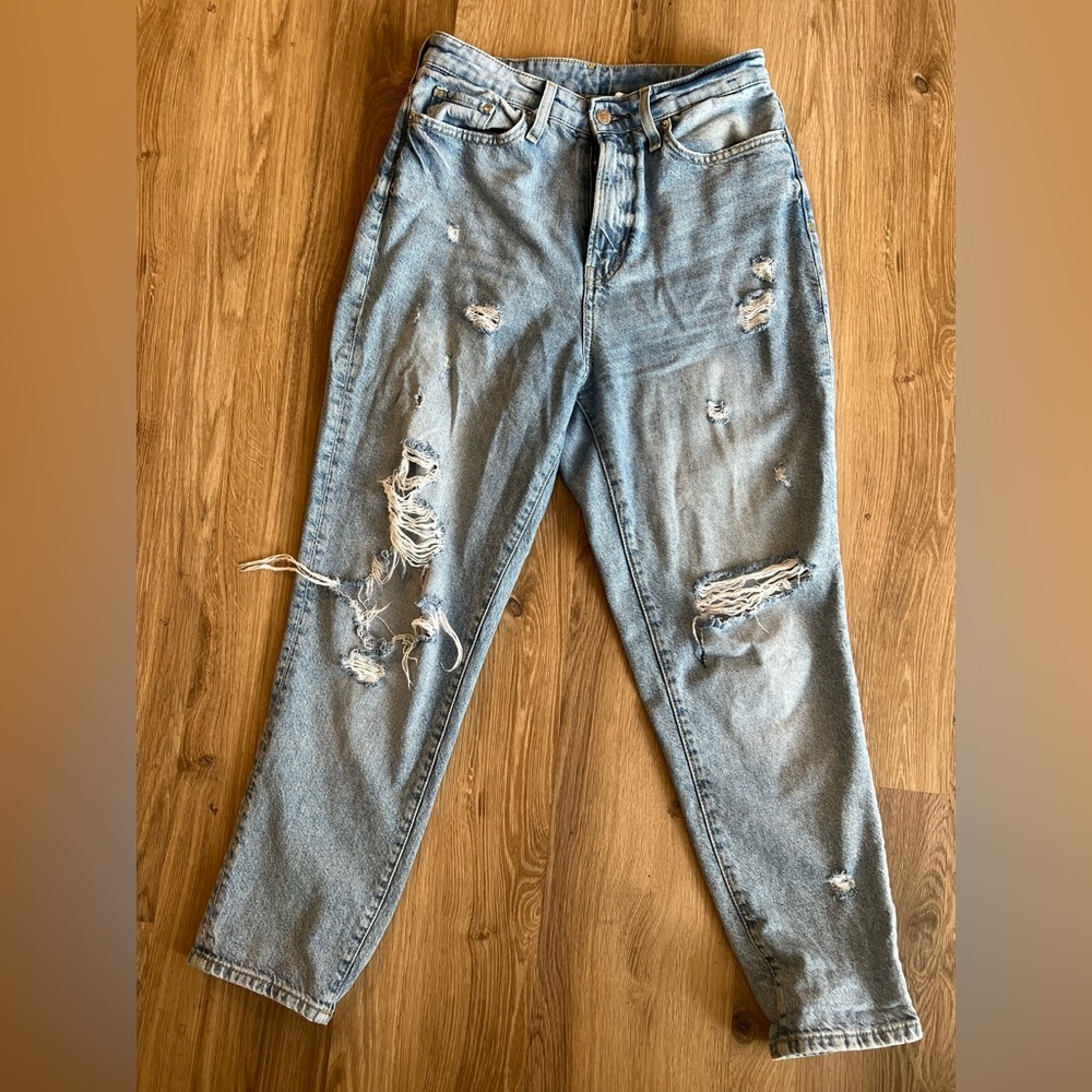 H&M Women’s Ultra High Waist Mom Jeans, size 6